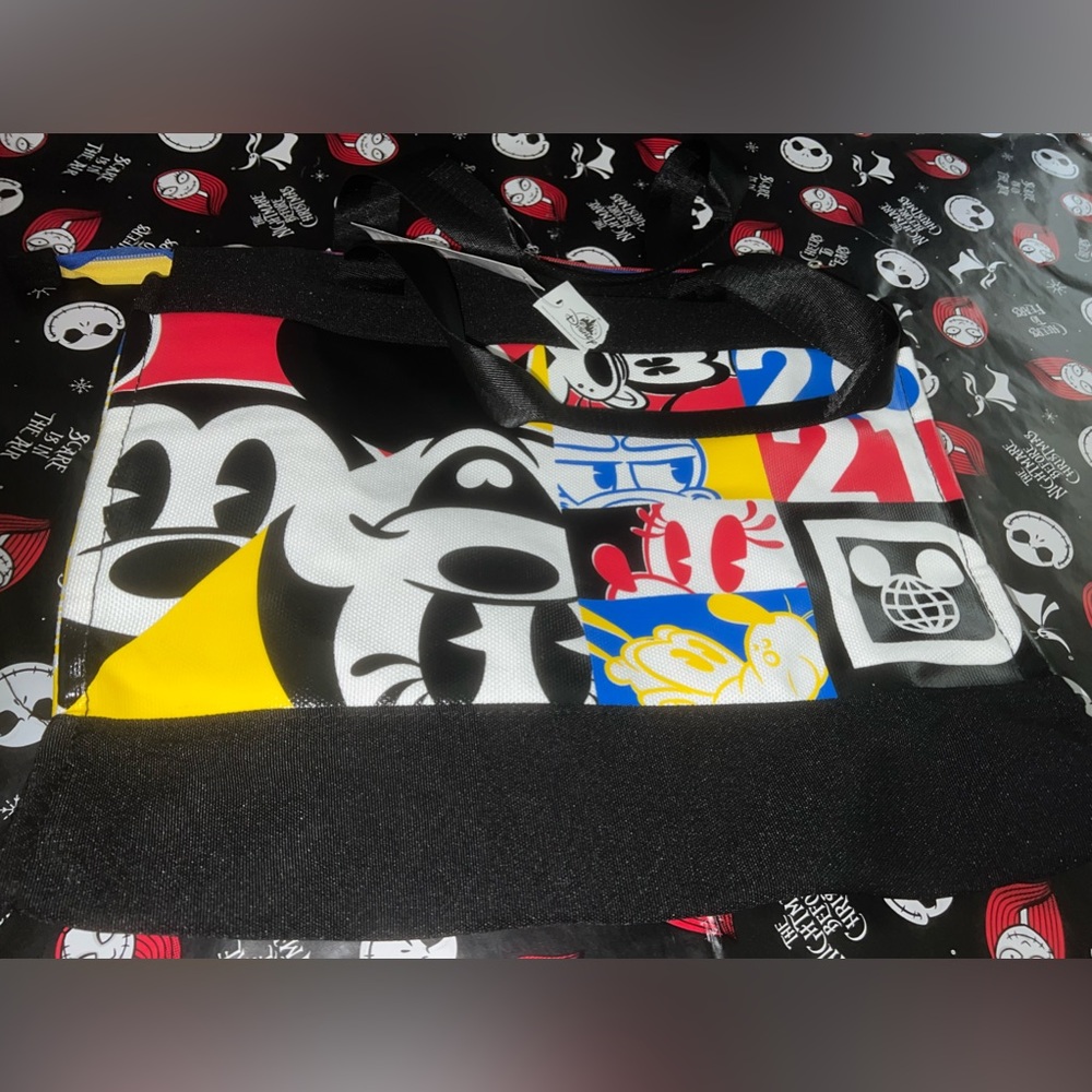 Walt Disney World 2021 limited edition Minnie & friends Bag